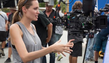 Angelina Jolie, savaş fotoğrafçısı Don