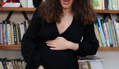 Kemal Sunal’ın kızı Ezo Sunal anne oluyor