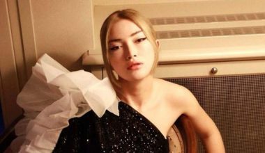 Danla Bilic aşkını ilan etti Danla Bilic aşkını ilan etti