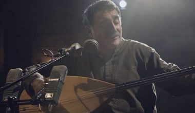 Türk Halk Müziği sanatçısı Erdal Erczincan