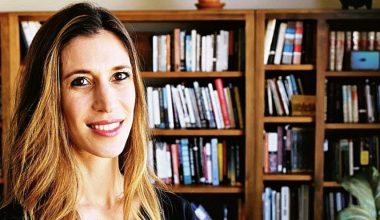 İpek S. Burnett’in yeni Romanı Hayran Gözlü Çocuklar,