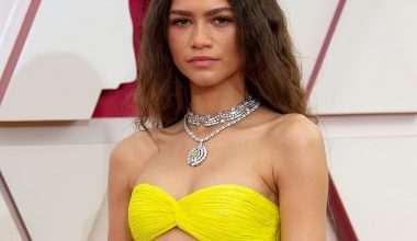 Zendaya Oscar’da göz kamaştırdı