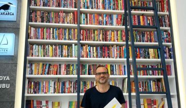 Komedi özgür ortamda olur