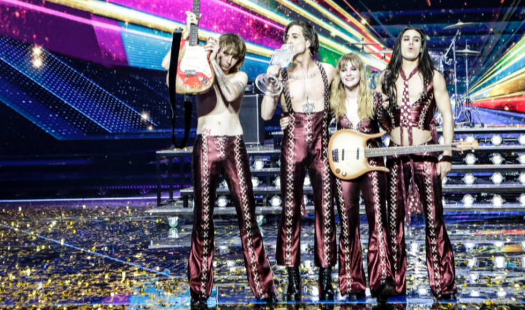 Eurovision Şarkı Yarışması’nı Maneskin rock grubu kazandı