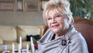 Sabancı Yaşam Boyu Başarı Ödülü Nevra Serezli’nin