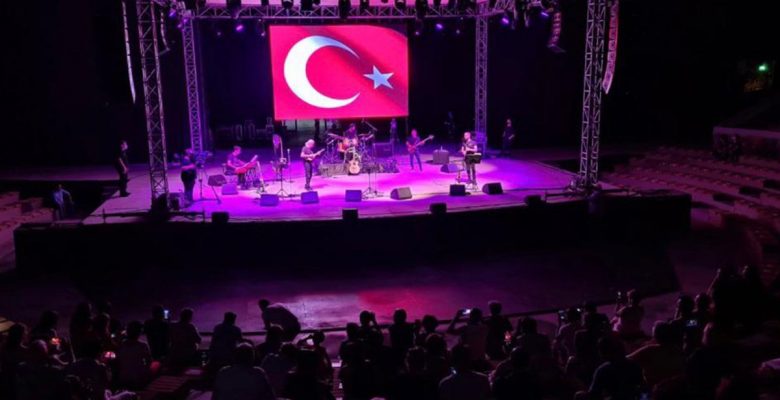Aylar sonra konser sevinci! Hasret sona erdi