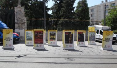 Geçmişten Günümüze Şehir Tiyatroları Afişleri Geçmişten Günümüze Şehir Tiyatroları Afişleri