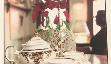 Polis radyosu sunuculuğundan roman yazarlığına Polis radyosu sunuculuğundan roman yazarlığına