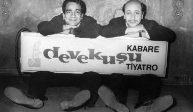 Metin Akpınar: “Teknolojiyle Tiyatroyu Karmak Lazımdı, Yapamadık”