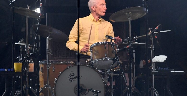 Rolling Stones’un davulcusu Charlie Watts, 80 yaşında hayatını kaybetti.