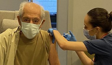 Genco Erkal 4’üncü doz aşısını yaptırdı