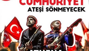 29 Ekim Cumhuriyet Bayramı kutlamalarında Athena, Nilüfer’de sahnede