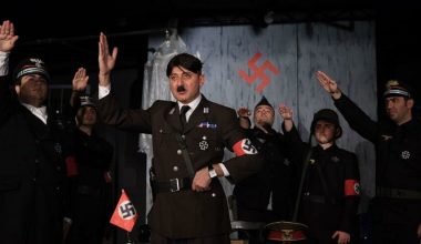 Hitlerin Hatıra Defteri Ankaralılarla buluşuyor