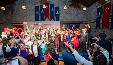 Türkiye’nin Köy Tiyatroları İzmir’de Buluşacak Türkiye’nin Köy Tiyatroları İzmir’de Buluşacak