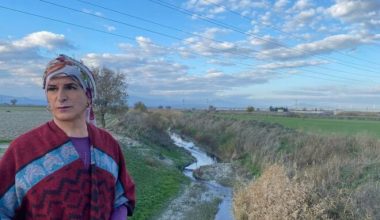 Berkay Ateş, İhsan Hala’yı yaşadığı köyünde ziyaret etti