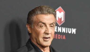 Sylvester Stallone, ilk televizyon dizisi için kolları sıvadı.