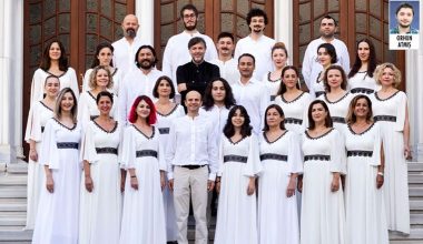 Usta sanatçı Ruhi Su anısına yeni albüm yayımlandı Usta sanatçı Ruhi Su anısına yeni albüm yayımlandı
