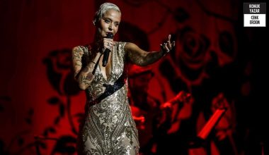 Mariza Zorlu PSM sahnesinde müzikseverlerle buluştu Mariza Zorlu PSM sahnesinde müzikseverlerle buluştu