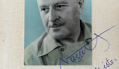 Nazım Hikmet’in doğduğu gün şiirlerle anılıyor Nazım Hikmet’in doğduğu gün şiirlerle anılıyor