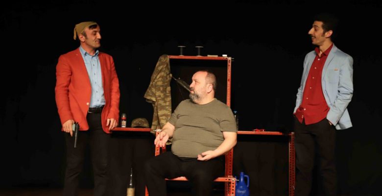 “İyi, Kötü, Çirkin” Oyunu Kartal’da Sahnelendi