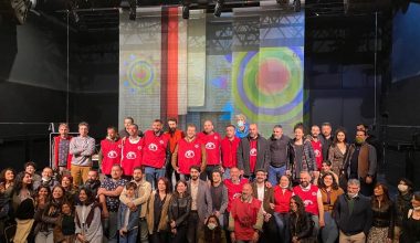 Mustafa Kara yazdı… “Hayatın Ortasından Estetik ve Siyaset Dersleri: