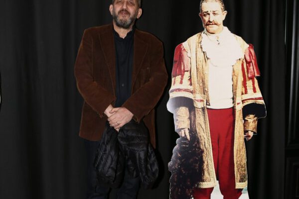 Baba Sahne’nin 5. Yaşı ve Savaş Dinçel’in 80. Yaşı Birlikte Kutlandı!