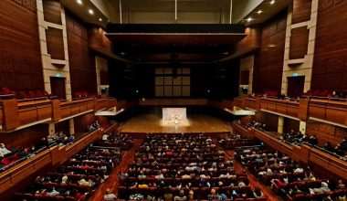 Hülya-Özdemir Nutku Uluslararası İzmir Tiyatro Festivali Başladı