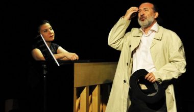 “Hakkıma Düşen Kadar Işık Rica Edebilir Miyim?”