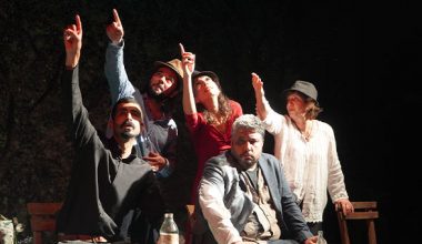 Ayvalık Belediye Tiyatrosu “Perde” Dedi!