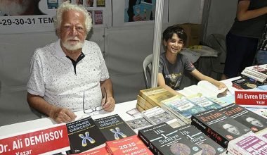 Burhaniye’de yazarlar geçidi