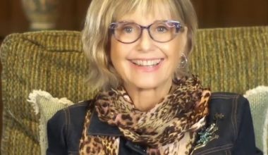 Ünlü oyuncu Olivia Newton-John yaşamını yitirdi