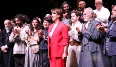 İBB Şehir Tiyatroları’nda “Cadı Kazanı”nın Prömiyeri Yapıldı