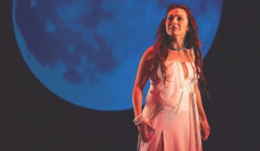 Bahar Çuhadar yazdı: “Anadolu’nun Kadınlarına Saygı Duruşu”