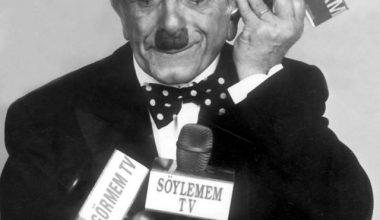 “Tiyatro Bir Şehrayin, Bir Samanyoludur”