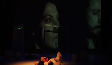 Hasan Bayam yazdı: “Geçmişten Gelen Kadın”