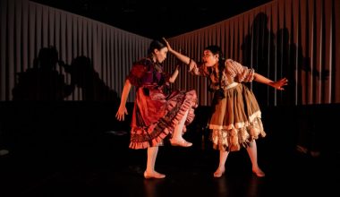 Nushu Tiyatro’nun İlk Oyunu “Bir Tatlı Kaşığı Çamur”