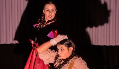 Ayşen Güven yazdı… Bir Tatlı Kaşığı Çamur: