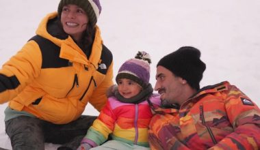 Özge Özpirinçci kural bozdu, kızının yüzünü ilk kez gösterdi Özge Özpirinçci kural bozdu, kızının yüzünü ilk kez gösterdi