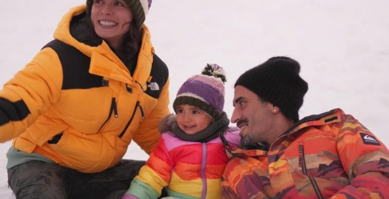 Özge Özpirinçci kural bozdu, kızının yüzünü ilk kez gösterdi