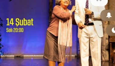 Tiyatrokare’nin “Ağaçlar Ayakta Ölür”