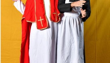 Trabzon’da “Şekspir’in Suçu Ne?” Oyunu Perde Diyor