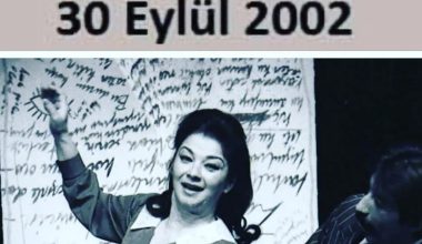 Silinmeyen Her Ne Varsa Geçmişten Bir Replik, Bir Şarkı, Bir Plak ya da Bir Afiş… Silinmeyen Her Ne Varsa Geçmişten Bir Replik, Bir Şarkı, Bir Plak ya da Bir Afiş…