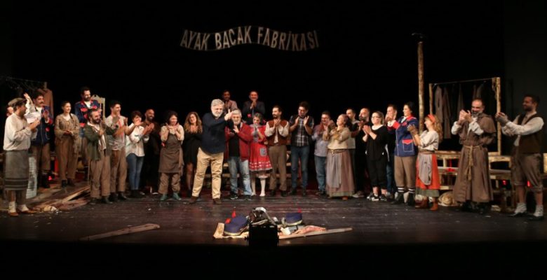 Eskişehir Şehir Tiyatroları, Yeni Sezonu “Ayak Bacak Fabrikası” ile Açtı!