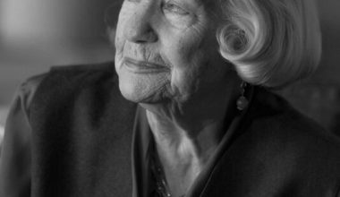 Macide Tanır’ın Anısına: “Alkışlarım Sahnede Kalsın” Macide Tanır’ın Anısına: “Alkışlarım Sahnede Kalsın”