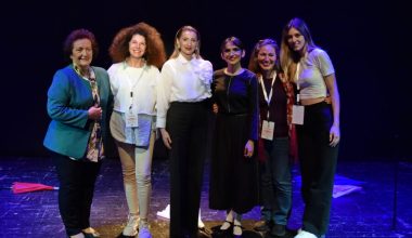 Tiyatro Boyalı Kuş’un “Bir Nora Evi” Oyunu,