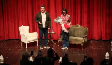 Mehmet Günsür: “Hayat Felsefem İnsanları Mutlu Etmek” Mehmet Günsür: “Hayat Felsefem İnsanları Mutlu Etmek”