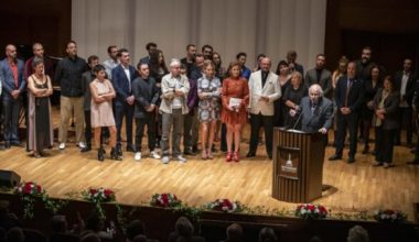 Yücel Erten yazdı: “İzmir Şehir Tiyatrosu’nun Geleceği Üzerine” Yücel Erten yazdı: “İzmir Şehir Tiyatrosu’nun Geleceği Üzerine”