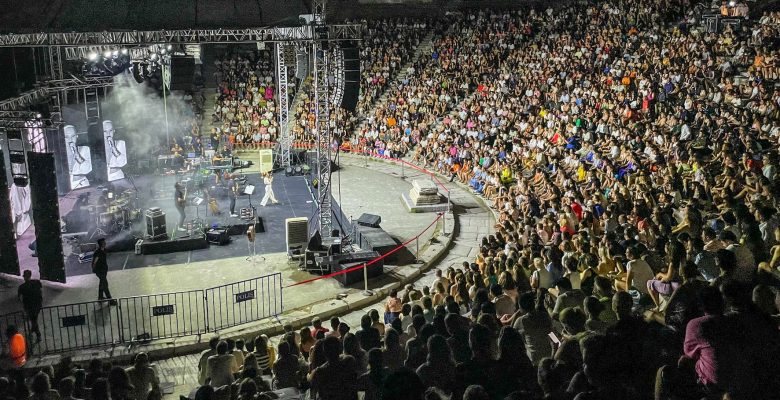 Bodrum’da Sertab Erener rüzgarı