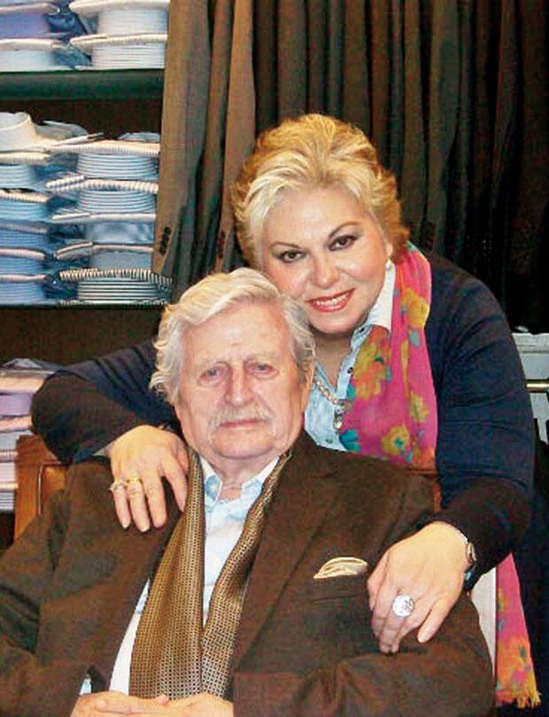 “Müşfik Kenter”