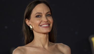 Angelina Jolie: Angelina Jolie: